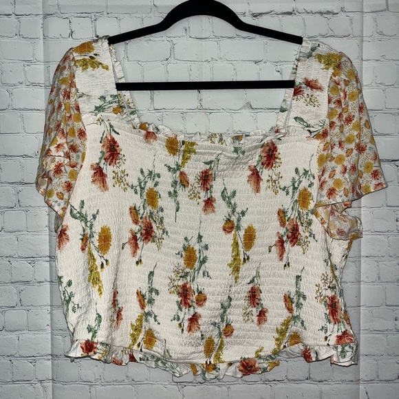 Torrid Floral Smocked Square Neck Flutter Sleeve Peplum Top - Picture 6 of 8